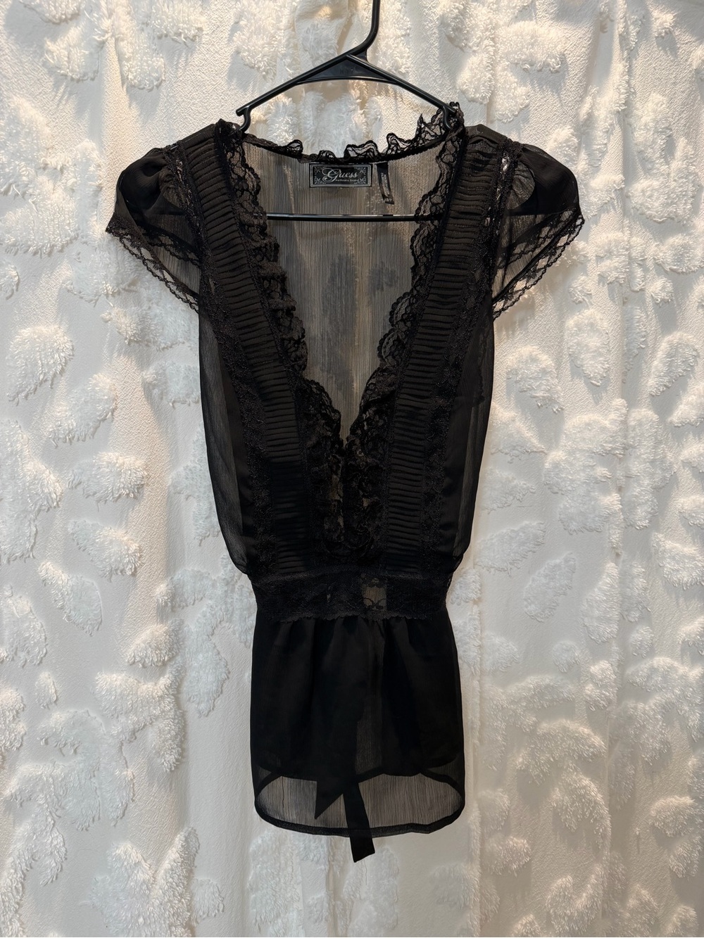 Vintage mesh Guess black lace blouse